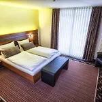 Ringhotel Skreuz 4* Steinheim am Albuch
