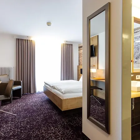 Ringhotel Skreuz Hotell 4*