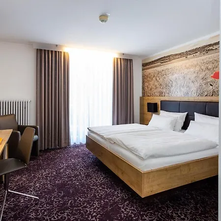 Ringhotel Skreuz 4* 스타인하임암알부크