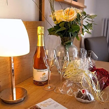 Ringhotel Skreuz 스타인하임암알부크